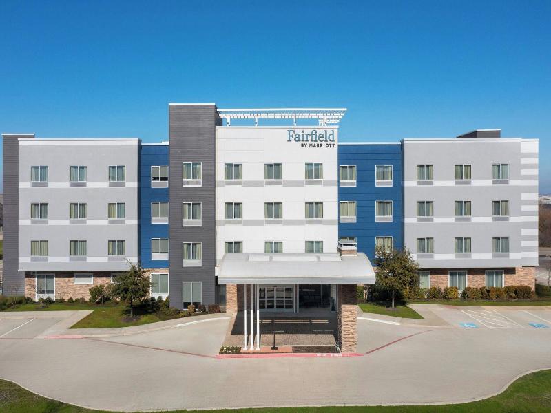 Fairfield Inn & Suites Dallas West/I-30 image
