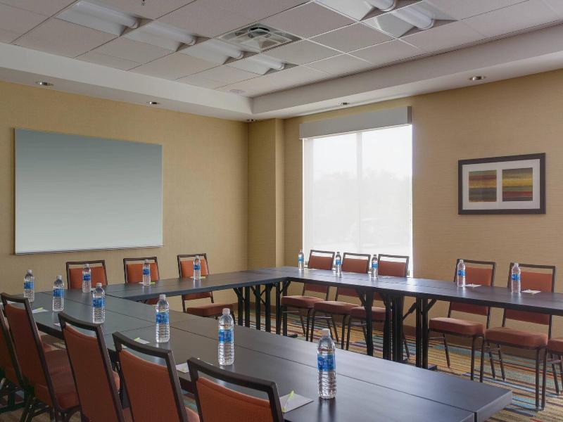 Fairfield Inn & Suites Dallas West/I-30 image