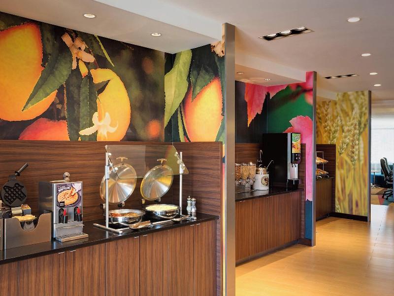 Fairfield Inn & Suites Dallas West/I-30 image