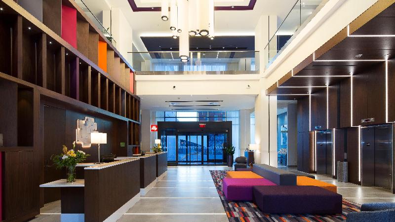 Holiday Inn Hotel and Suites Montreal Centre-ville