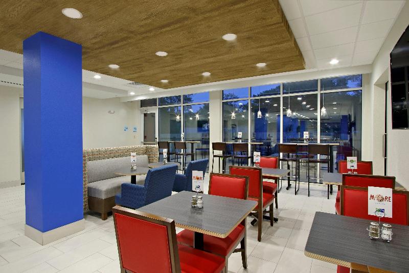 Holiday Inn Express and Suites Columbus North image