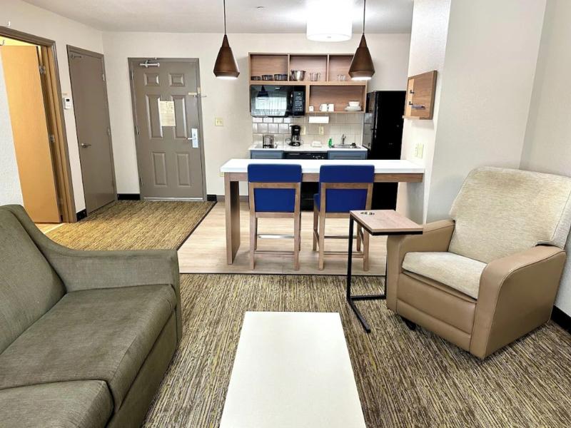 Candlewood Suites Savannah Airport image