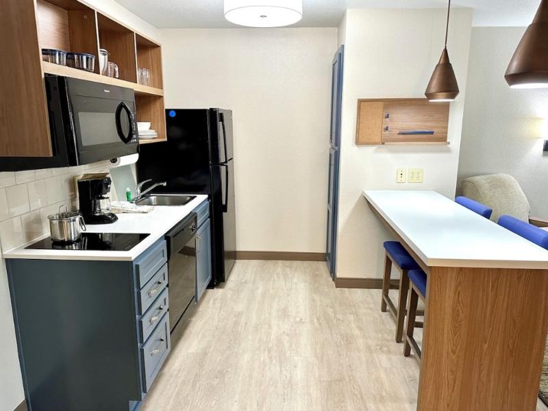 Candlewood Suites Savannah Airport image
