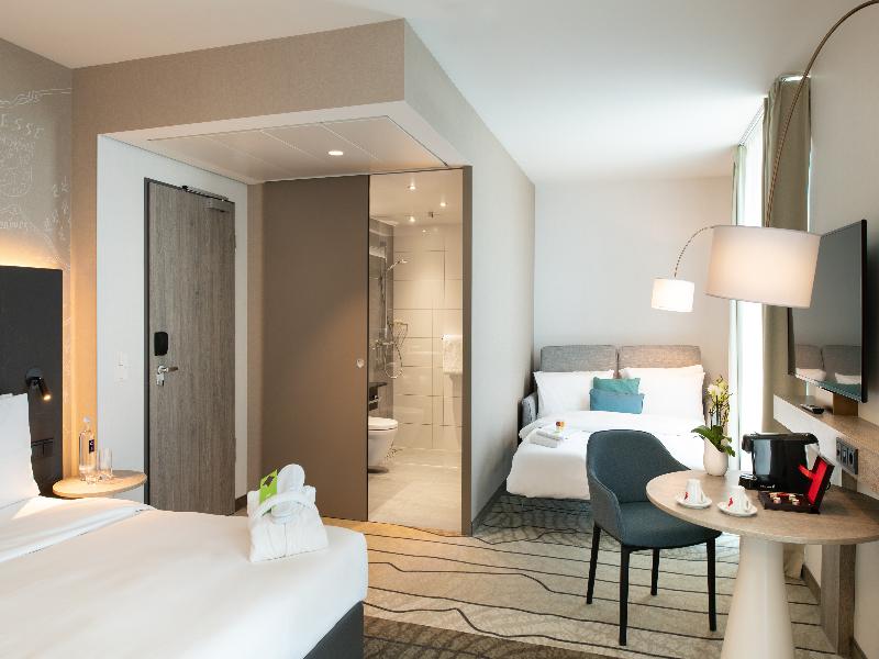 Hyatt Place Frankfurt Airport image