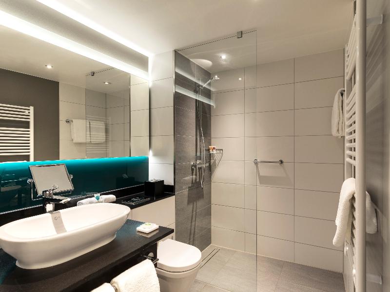 Hyatt Place Frankfurt Airport image