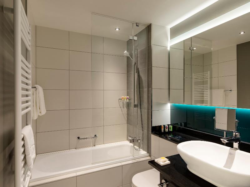 Hyatt Place Frankfurt Airport image