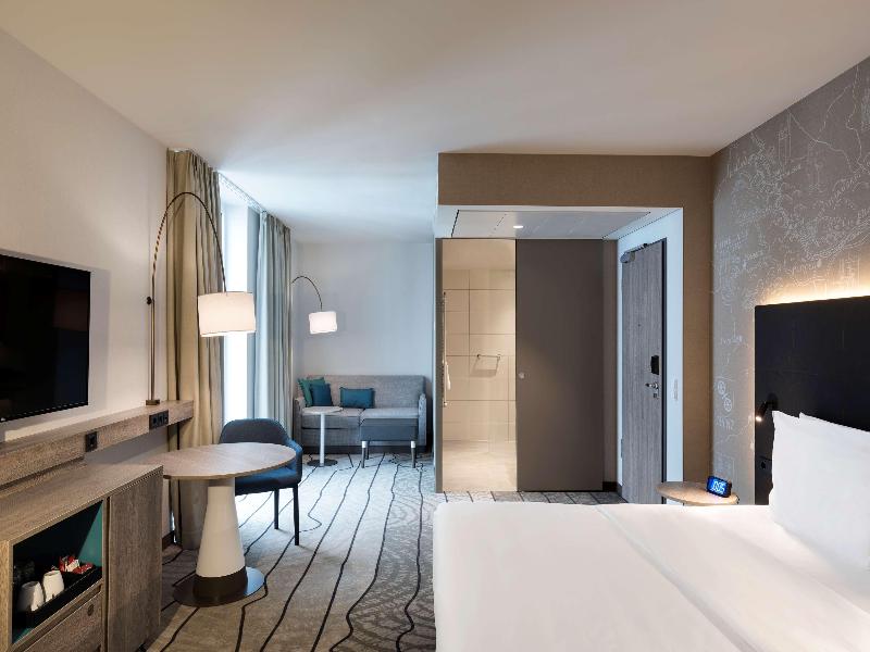 Hyatt Place Frankfurt Airport image