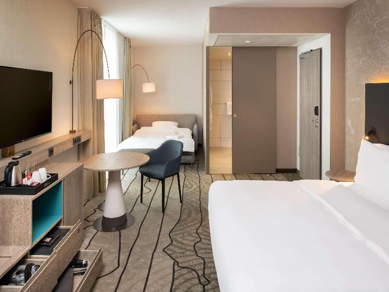 Hyatt Place Frankfurt Airport image