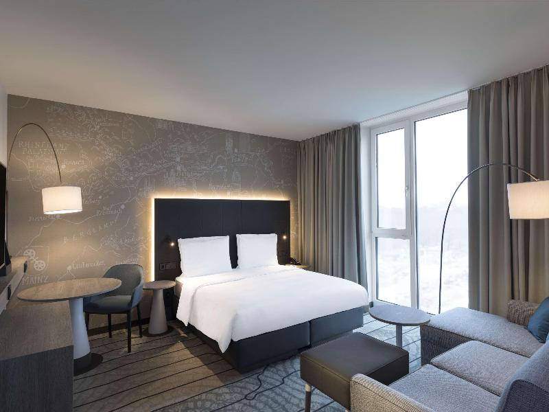 Hyatt Place Frankfurt Airport image