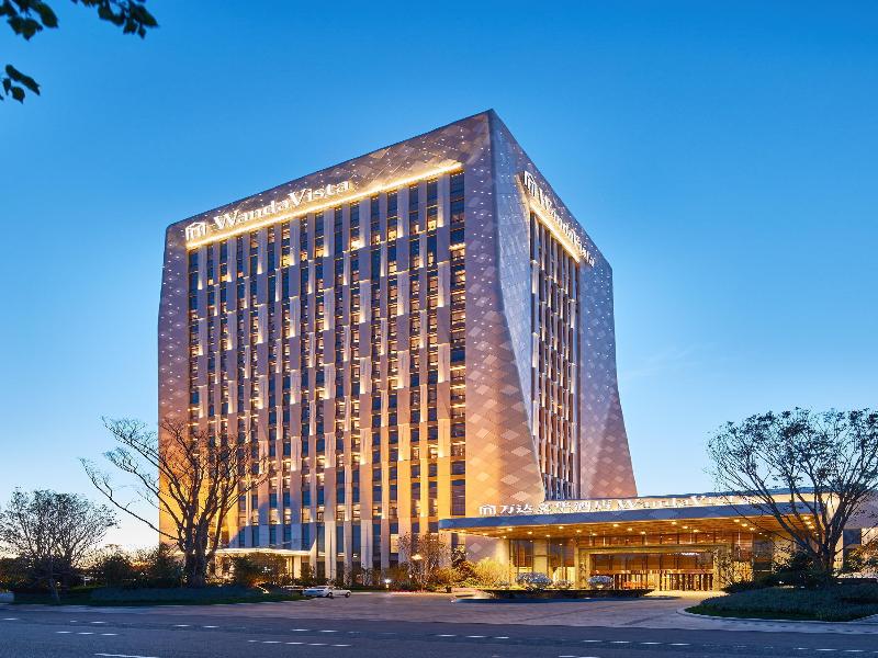 Wanda Vista Harbin — exterior view