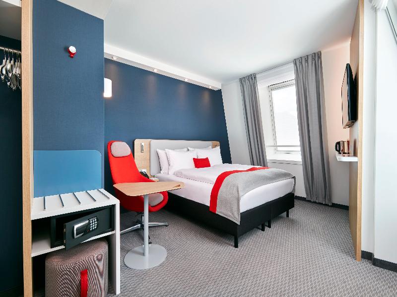 Holiday Inn Express Berlin-Alexanderplatz image