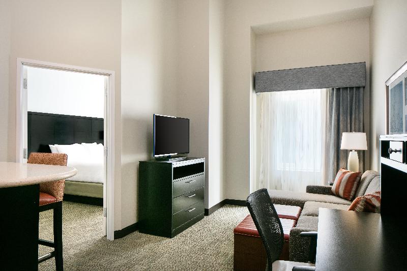 Staybridge Suites Des Moines Downtown photo 24
