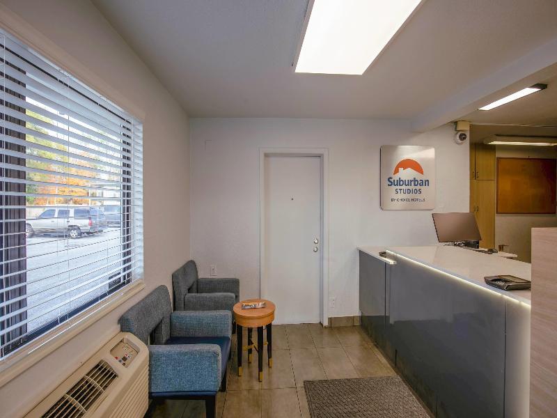 Hotel South Bend - Campus image