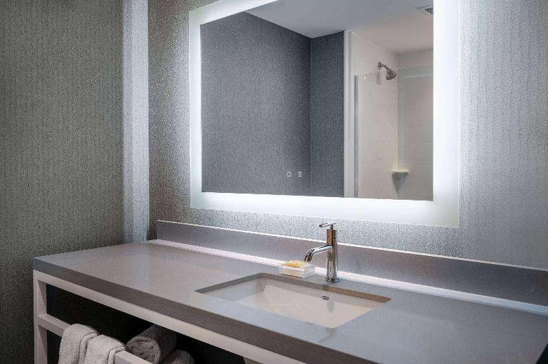 Wyndham Westfield image