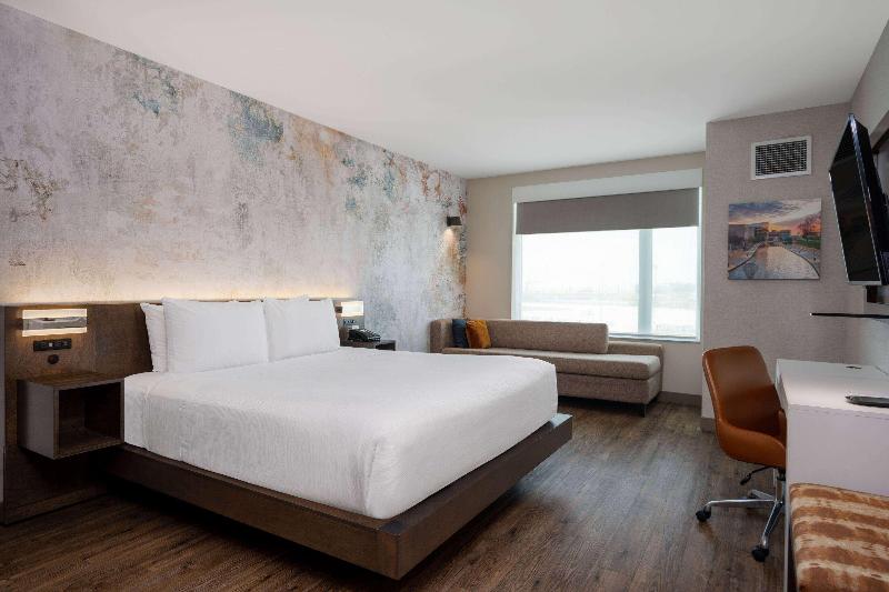 Wyndham Westfield image