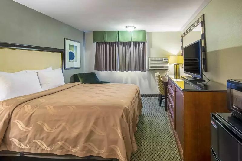 Roosevelt Hotel image