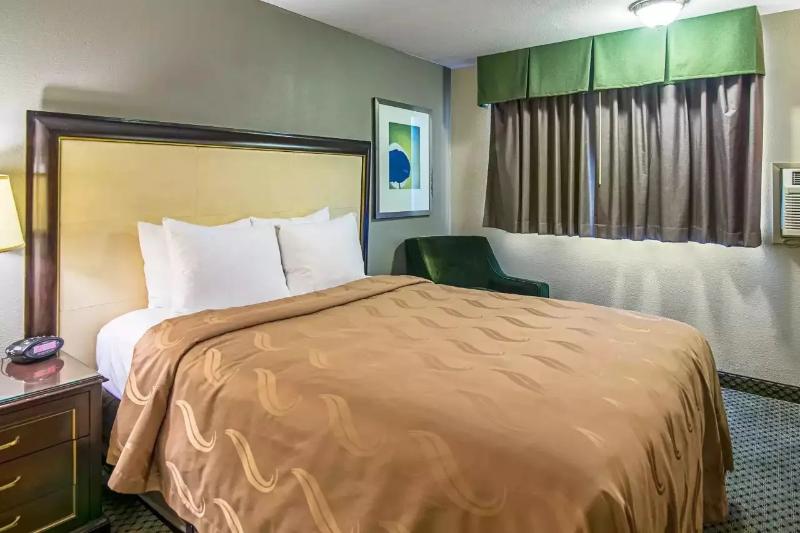 Roosevelt Hotel image