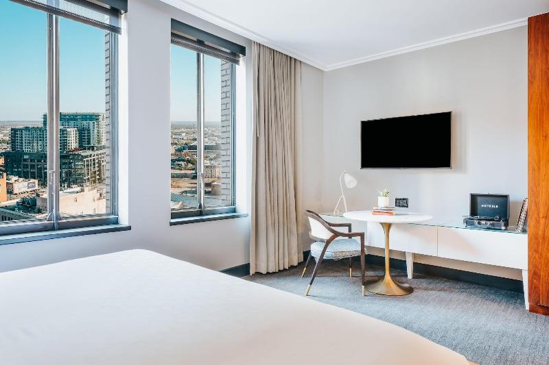 Renaissance Saint Elms Dallas Downtown image