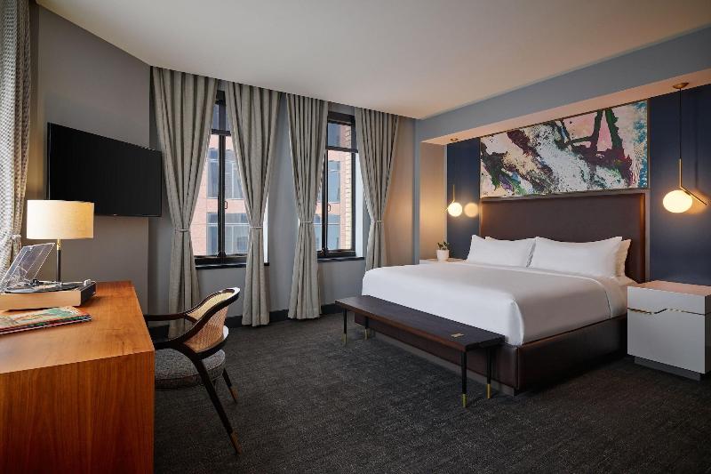 Renaissance Saint Elms Dallas Downtown image