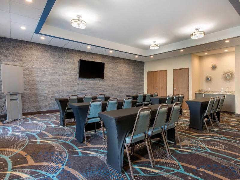 Comfort Suites Fort Lauderdale Airport & Cruise Po image