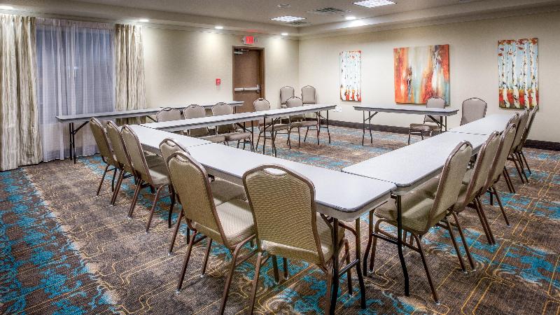 Holiday Inn Express Wichita South image