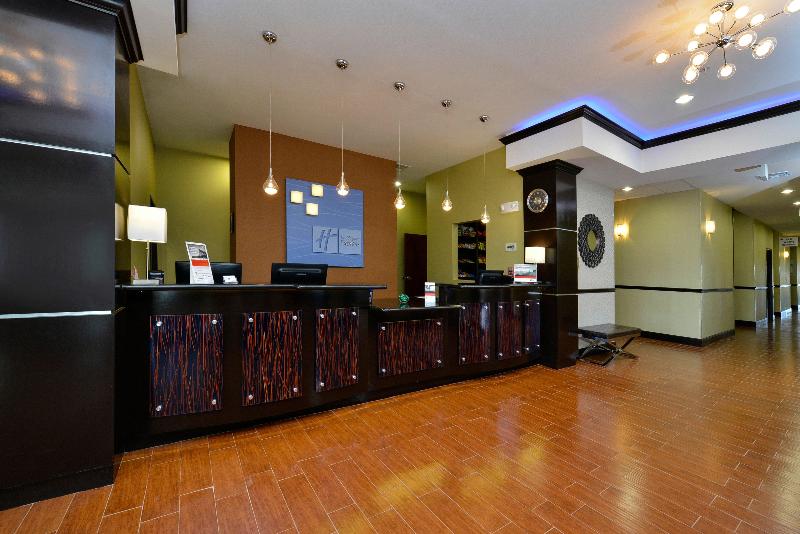 Holiday Inn Express & Suites Alva By IHG image