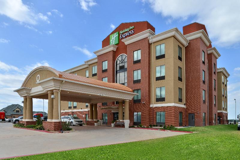 Holiday Inn Express & Suites Alva By IHG image