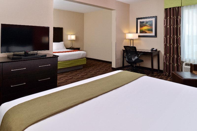 Holiday Inn Express & Suites Alva By IHG image