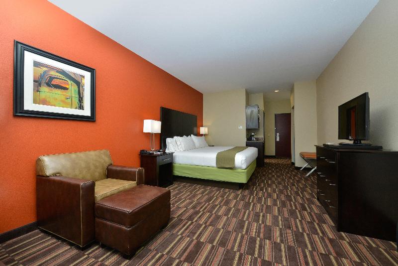 Holiday Inn Express & Suites Alva By IHG image