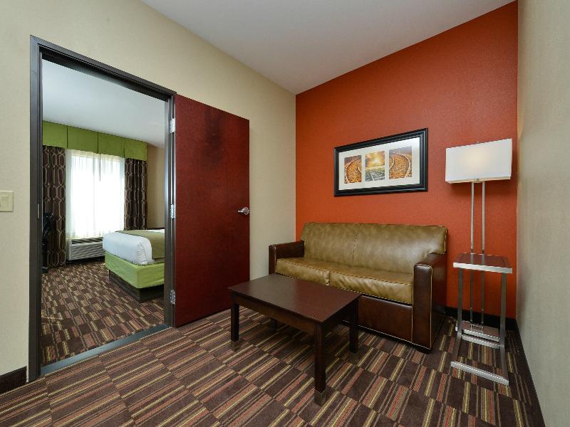 Holiday Inn Express & Suites Alva By IHG image