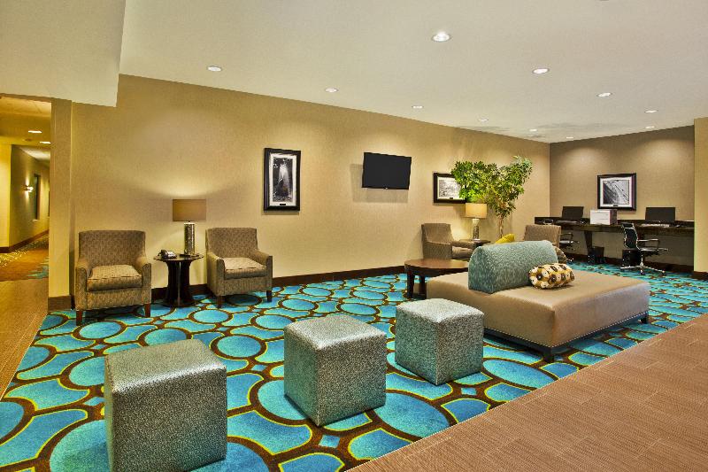 Holiday Inn Express Hastings image