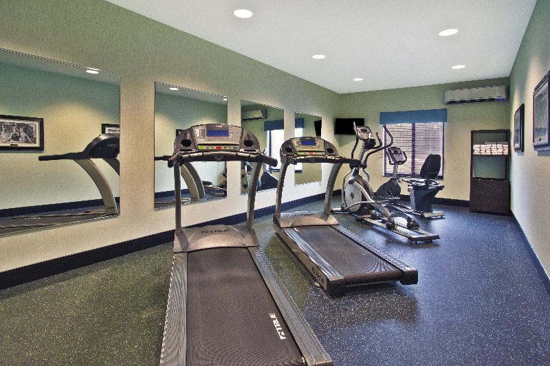 Holiday Inn Express Hastings image