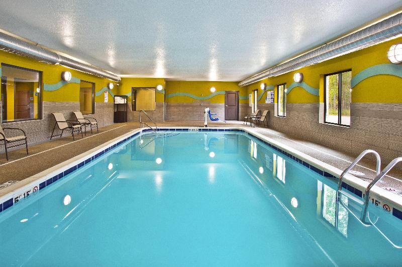 Holiday Inn Express Hastings image