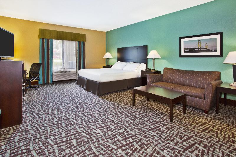 Holiday Inn Express Hastings image