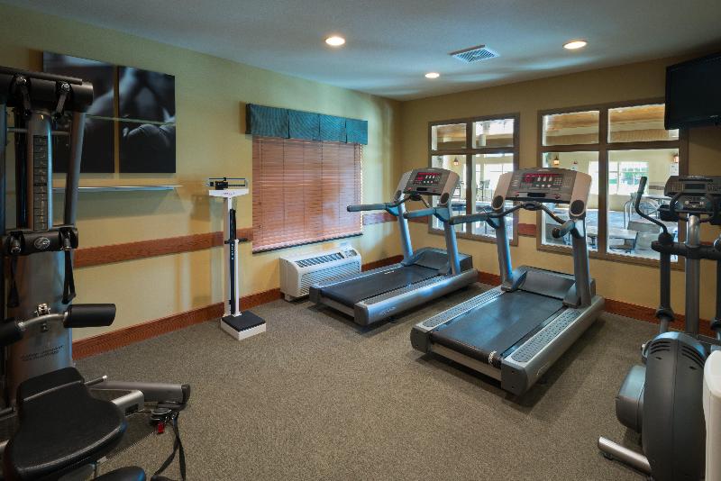 Holiday Inn Express & Suites Chicago West Rosselle image