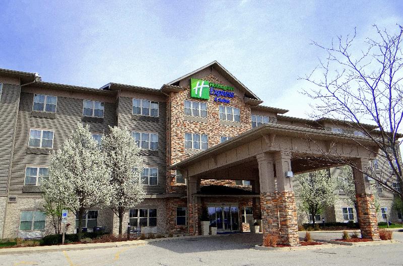 Holiday Inn Express & Suites Chicago West Rosselle image