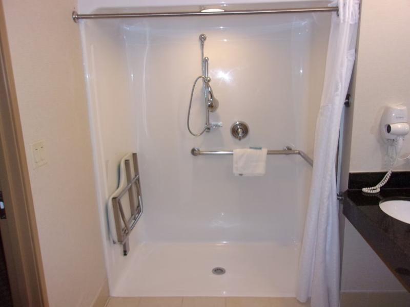 Holiday Inn Express & Suites Chicago West Rosselle image