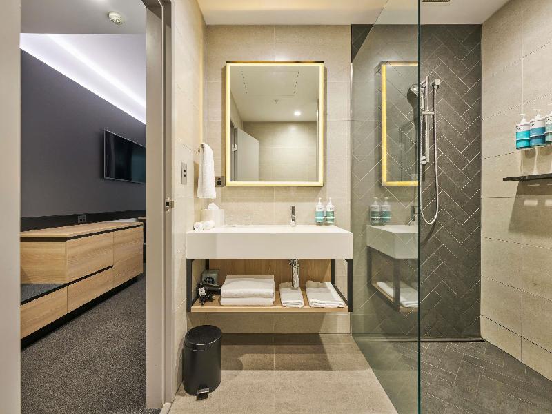 Novotel South Wharf image