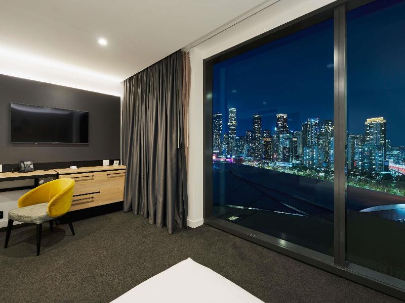Novotel South Wharf image