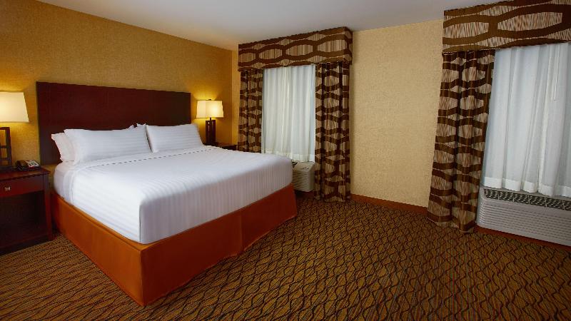 Holiday Inn Express Bordentown - Trenton South