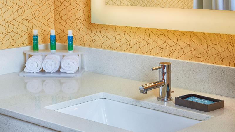 Holiday Inn Express Bordentown - Trenton South