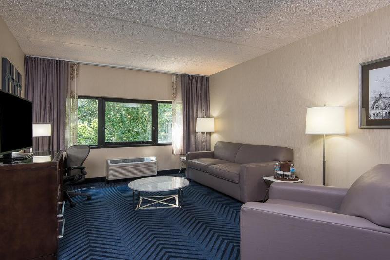 Crowne Plaza Princeton - Conference Center image