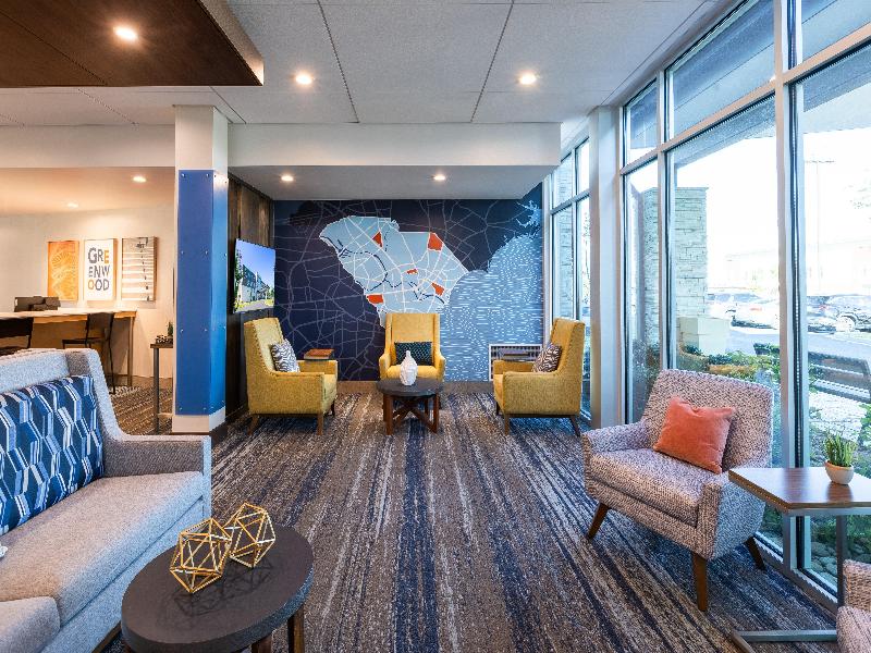 Holiday Inn Express & Suites Greenwood Mall image