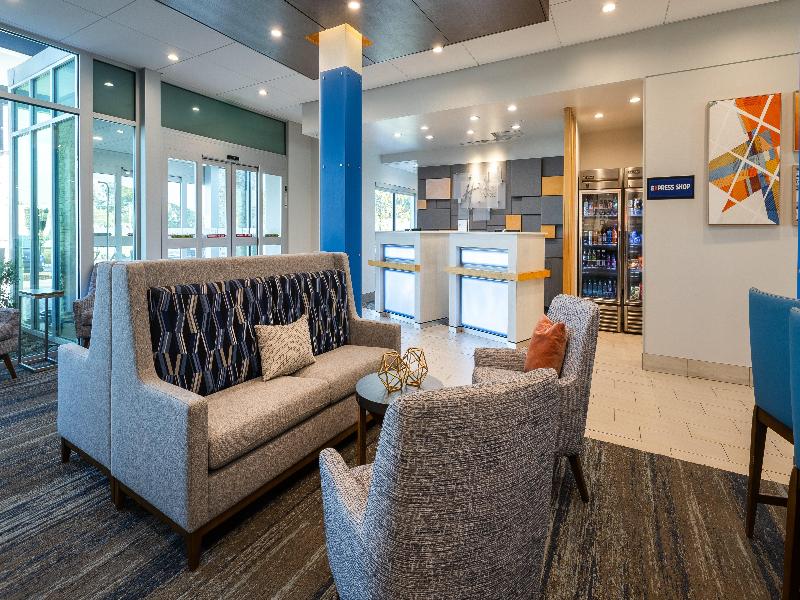 Holiday Inn Express & Suites Greenwood Mall image