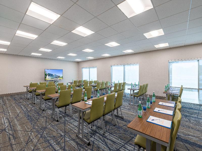 Holiday Inn Express & Suites Greenwood Mall image