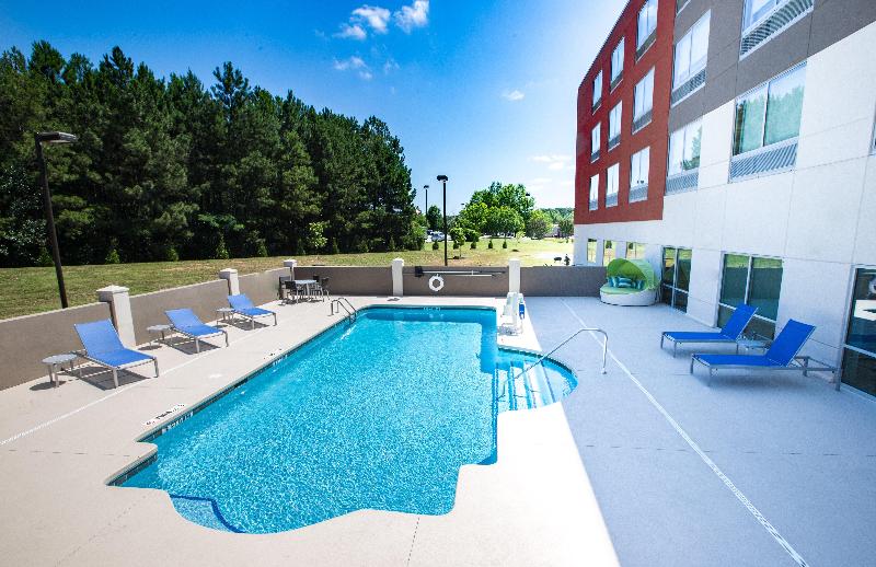 Holiday Inn Express & Suites Greenwood Mall image
