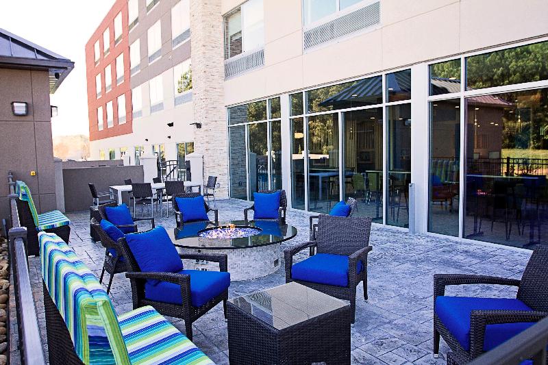 Holiday Inn Express & Suites Greenwood Mall image