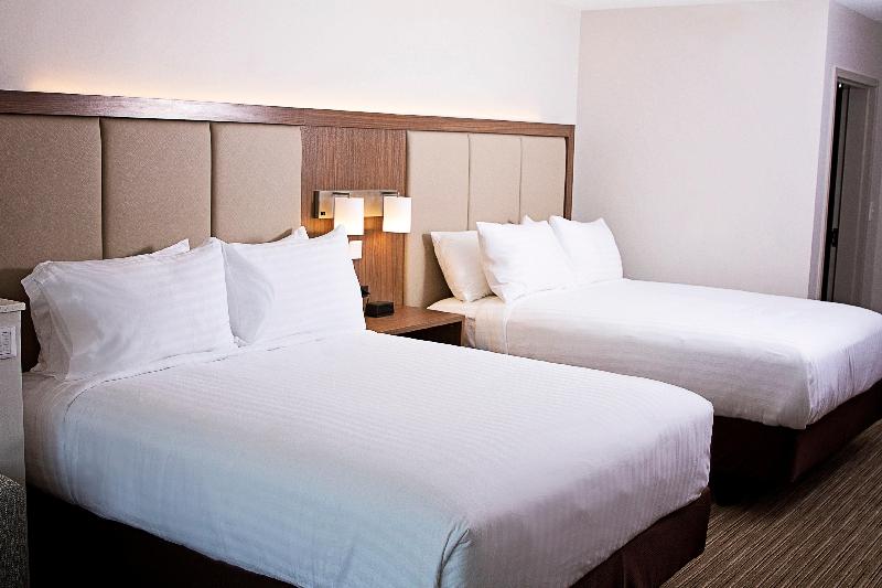 Holiday Inn Express & Suites Greenwood Mall image