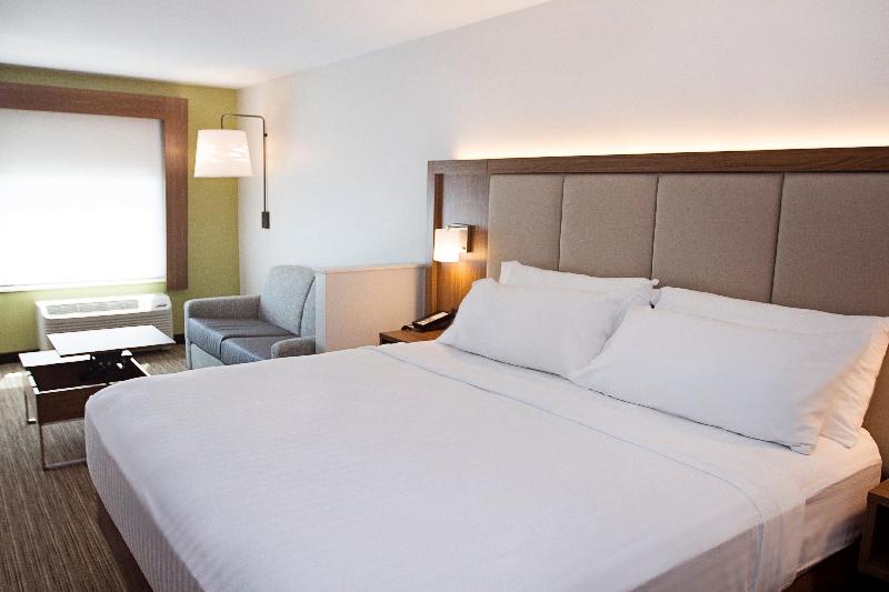 Holiday Inn Express & Suites Greenwood Mall image