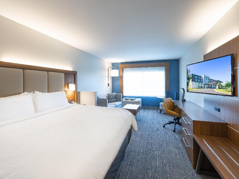 Holiday Inn Express & Suites Greenwood Mall image